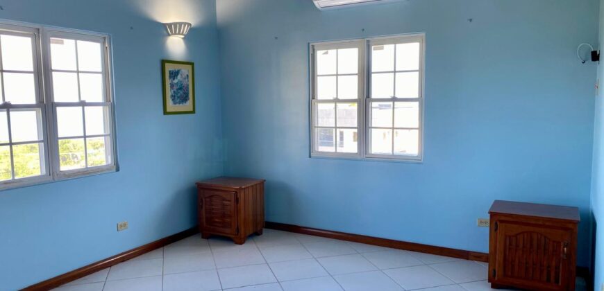 Burleigh Heights Home